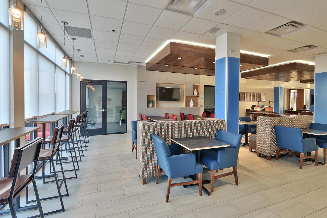 Holiday Inn Express & Suites - Albuquerque East By Ihg Dış mekan fotoğraf