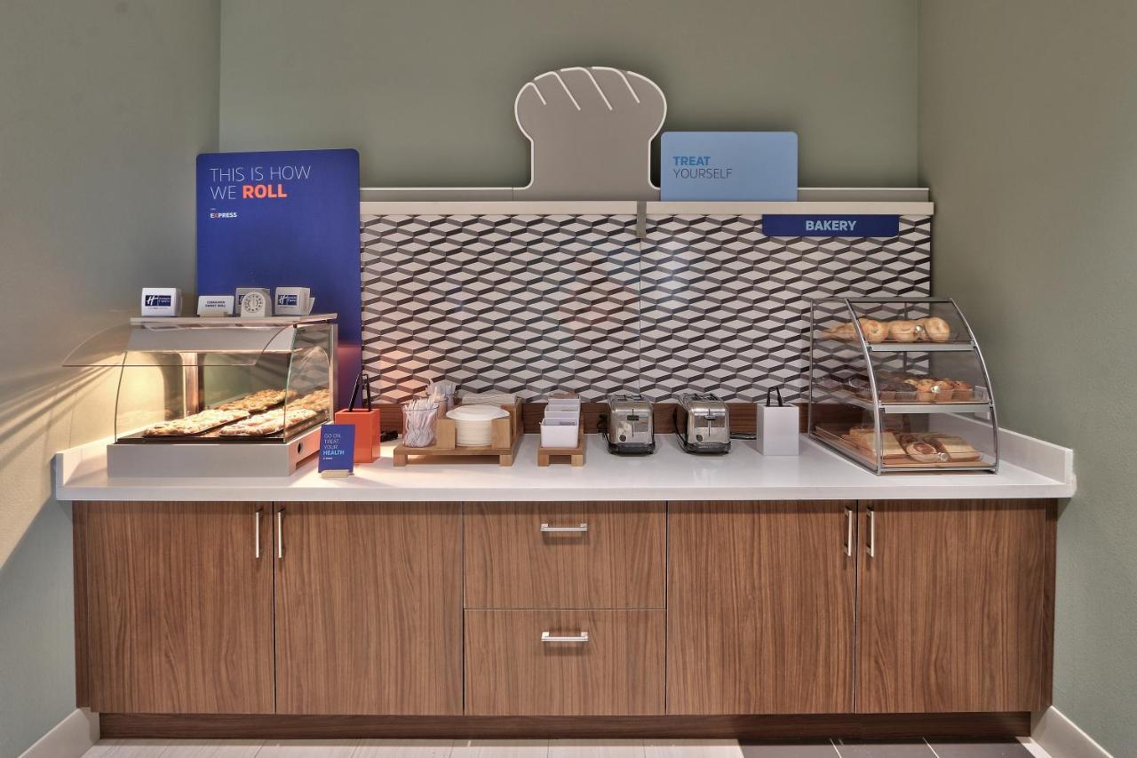 Holiday Inn Express & Suites - Albuquerque East By Ihg Dış mekan fotoğraf