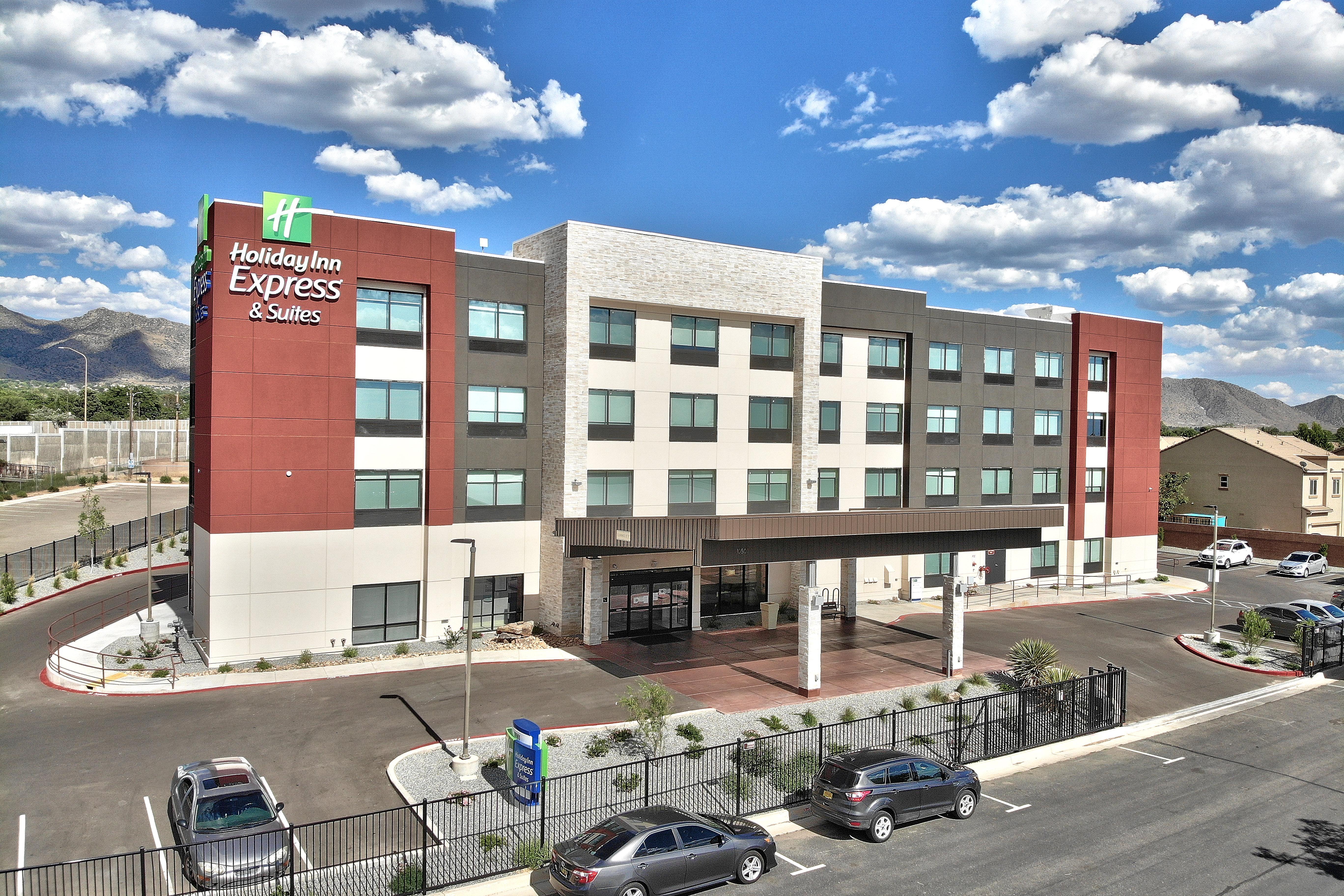 Holiday Inn Express & Suites - Albuquerque East By Ihg Dış mekan fotoğraf